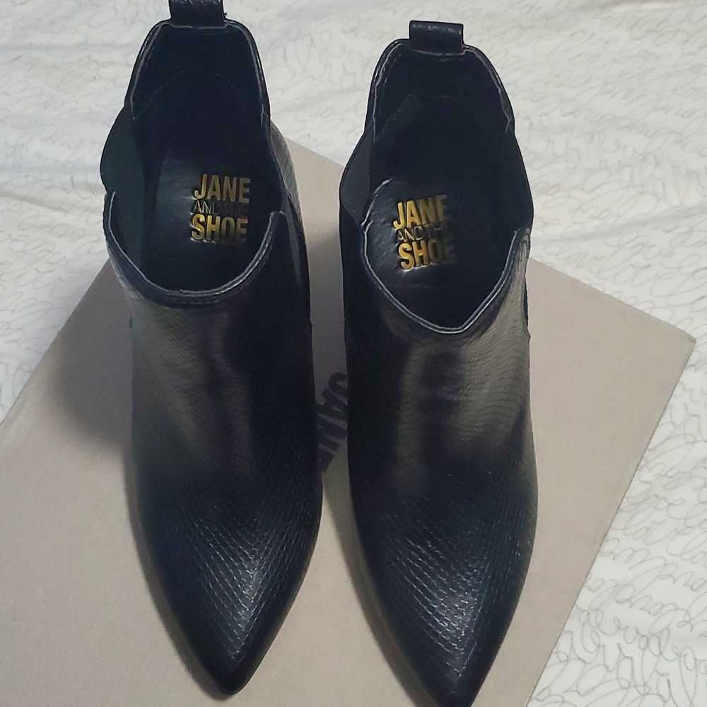 Jane and the shoe womens boots